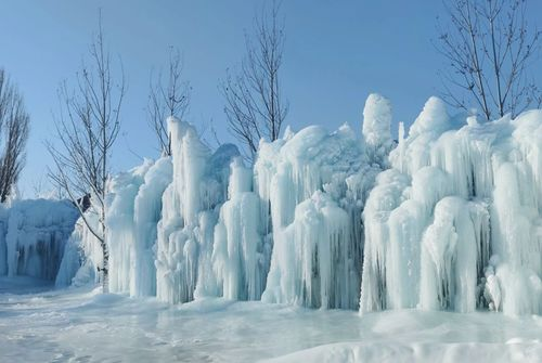 原始冰雪的历史背景