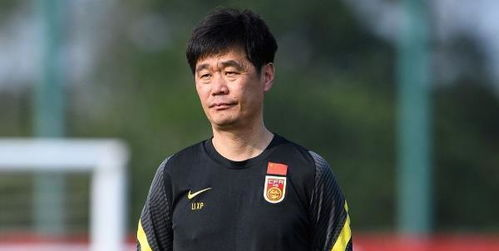 【战术调整】三中卫体系破解攻防难题