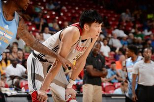 中国长人再战NBA的突破性表现