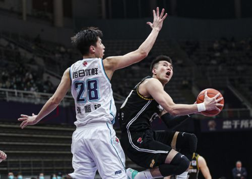 一、CBA积分榜实时解读:胜负场次决定排名序列