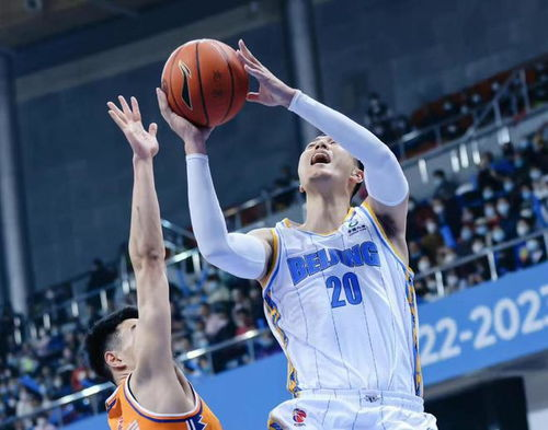 季后赛席位争夺白热化：关键战役解析