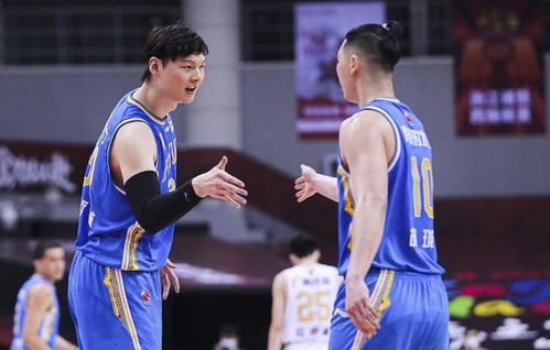 一、CBA季后赛赛制革新与晋级路径