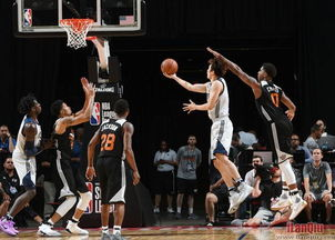 一、NBA夏季联赛的赛制架构与核心价值