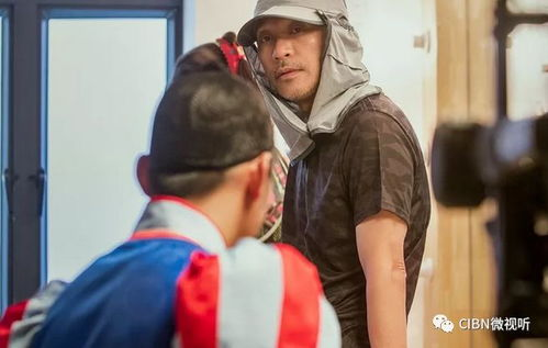 《黄子华栋笃笑》：笑中带泪的人生哲学