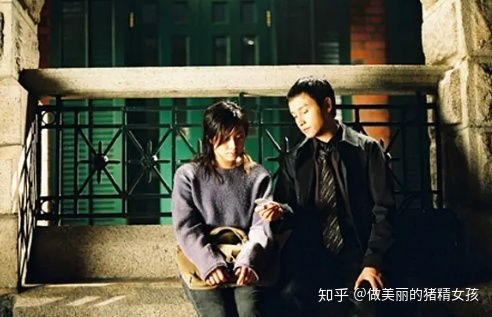 《黑夜时刻》：当黑暗吞噬人性，谁能守住的光明？