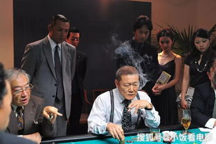 《一世之雄》：黑帮传奇还是人性救赎？