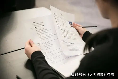 下一任：前任——爱情里的选择题还是命中注定？