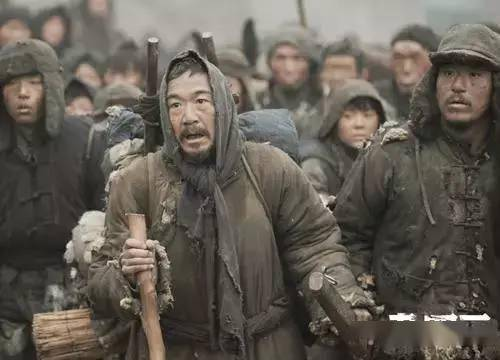 《世贸中心》：灾难中的希望之光，还是人性救赎的史诗？