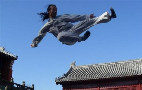 《我们在此消失》：一场关于记忆与存在的哲学迷局
