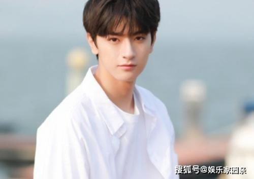 《一吻倾城2023》：爱情与阴谋交织的现代童话，