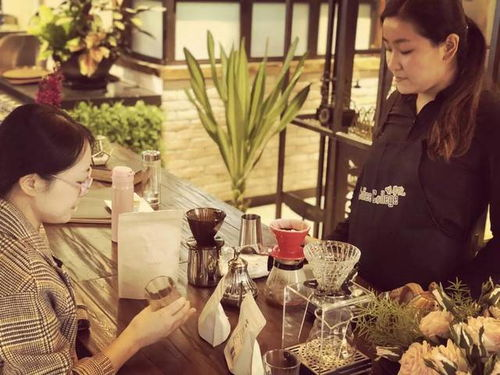 《咖菲店营业中》：一杯咖啡，一段人生，你准