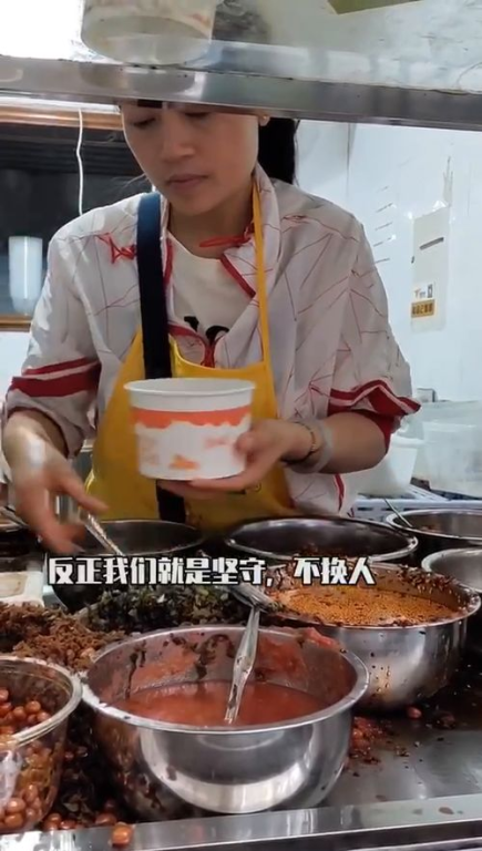 一碗粉的江湖,一群人的故事