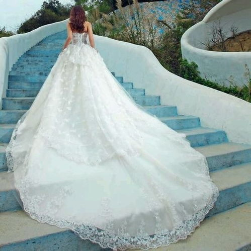 当迷彩服遇上婚纱，谁在守护谁的誓言？