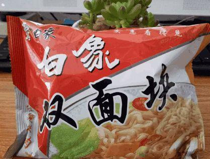 《一泡而红2011》：这部低成本喜剧如何成为年度