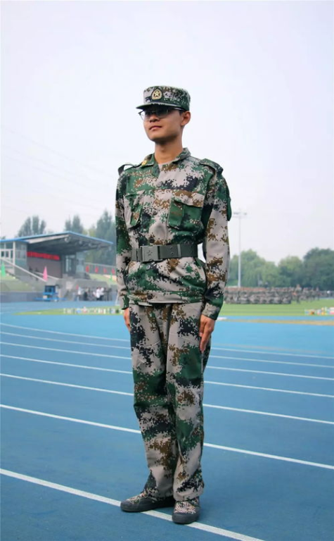 中华兵王之警戒时刻：铁血军魂如何点燃银幕？