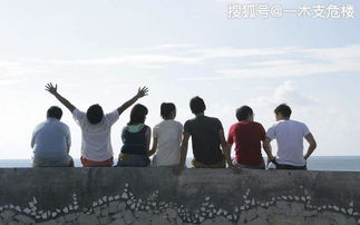 《中国合伙人》：三个男人的创业史诗，还是理