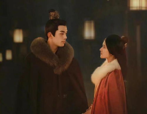 《黑莲花攻略手册第二季》：腹黑女主如何逆袭