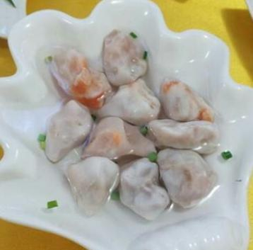 《食戟之灵 神之皿》：美食与热血的终极对决，