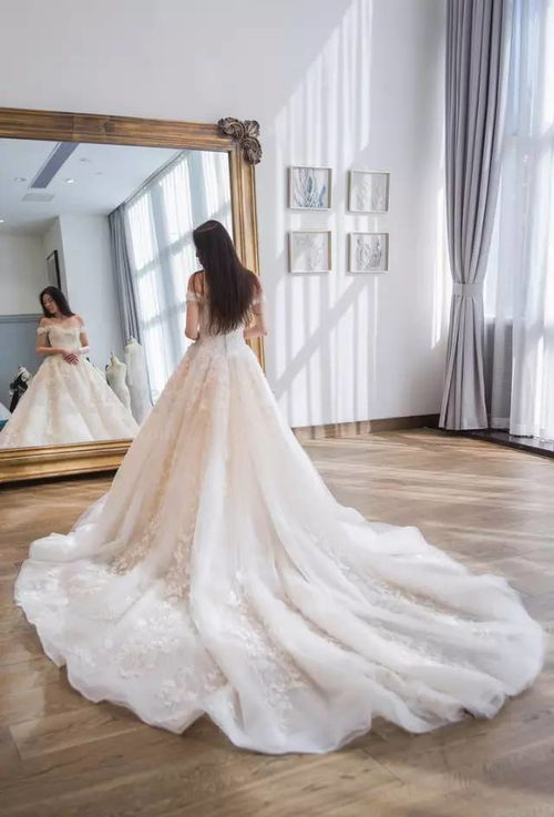 《离婚后，做回我的公主小妹》：从婚姻废墟中