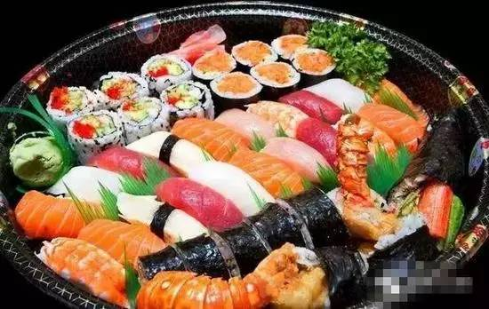《鱼跃在花见》：港式美食与家族恩怨的治愈系