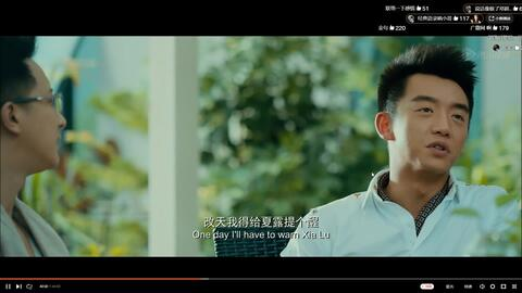 《麻烦三角错》：一场荒诞又扎心的都市情感风