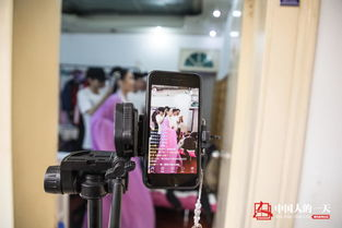 《陈翔六点半2019》：爆笑短剧背后的社会缩影