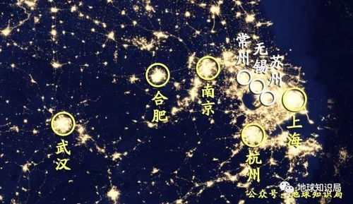 当天堂成为牢笼，满屏星光都是谎言