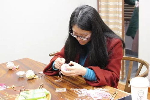 ▎一针一线绣出电影级匠心