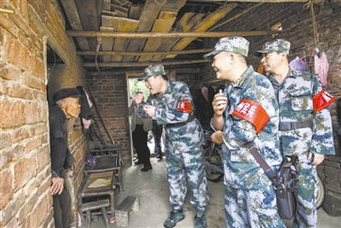 《阿富汗排爆先锋》：战争阴影下的生命守护者