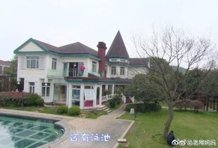 《比佛利山豪宅经纪第一季》：纸醉金迷背后的