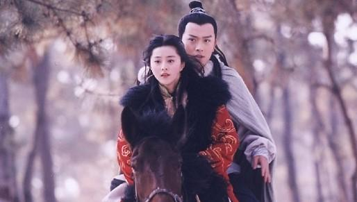 《萍踪侠影黄海冰版》：武侠经典再现，黄海冰