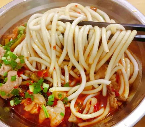 湖南米粉，传统美食的现代魅力-制作与吃法解析