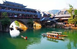 湖南凤凰古城,探寻湘西文化之美-地理位置详解