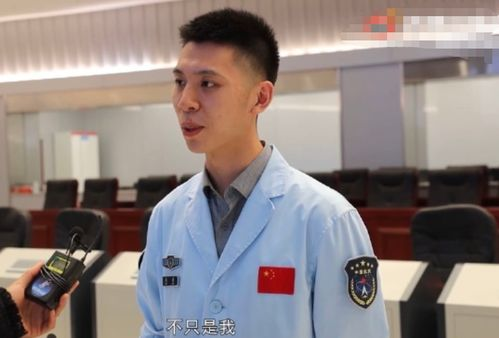 湖南李薇薇,网络红人的成长之路-影响与启示解析