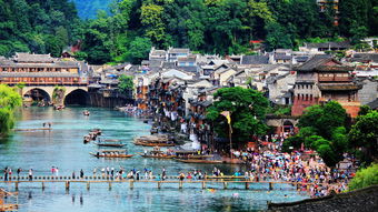 湖南凤凰古城，苗族风情与自然景观的完美融合-古城旅游指南
